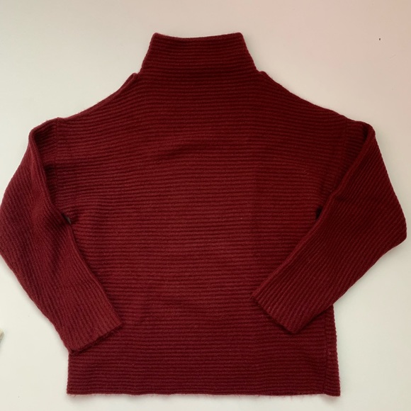 Oliviaceous cold shoulder turtleneck rib sweater - Picture 2 of 5